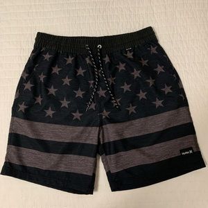 Mens Hurley size medium boardshort